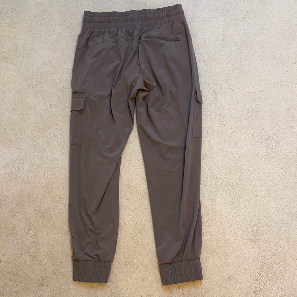 All in Motion Gray Cargo Joggers